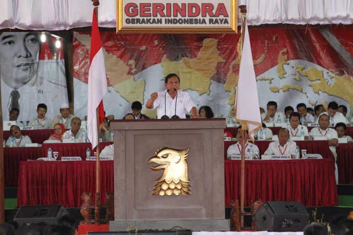 Prabowo Subianto acepta la nominación de Gerindra para las elecciones presidenciales de 2014