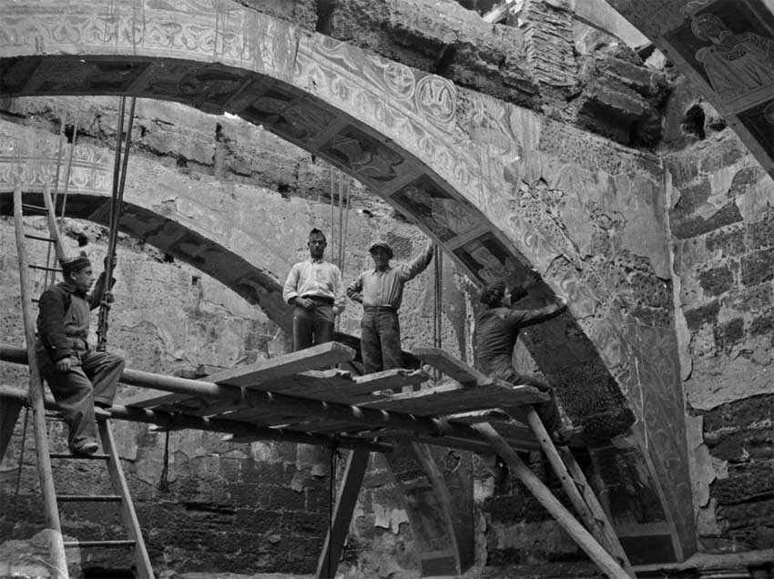 1936. Traslado de las pinturas de Sijena.