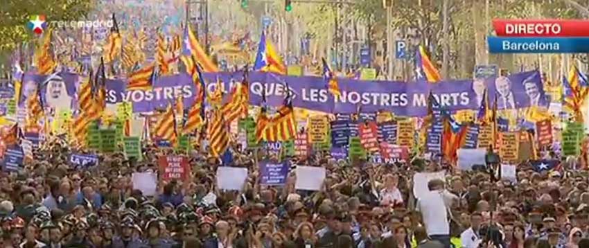 Pancarta en la manifestación tras los atentados que culpabilizaba a Aznar, Bush, Blair y el rey Felipe VI